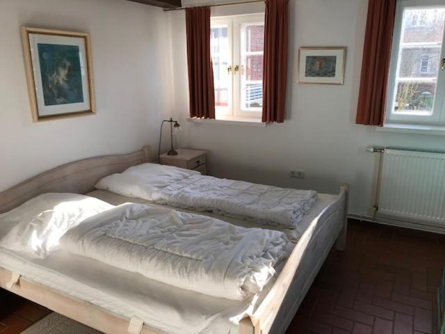 Kapitaen Hansen Haus Oldsum Esterno foto